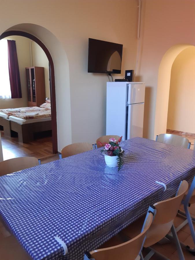Helga Apartman Makó Εξωτερικό φωτογραφία
