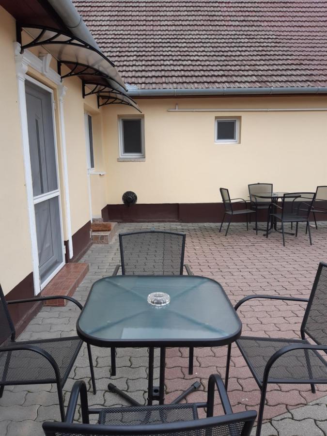 Helga Apartman Makó Εξωτερικό φωτογραφία