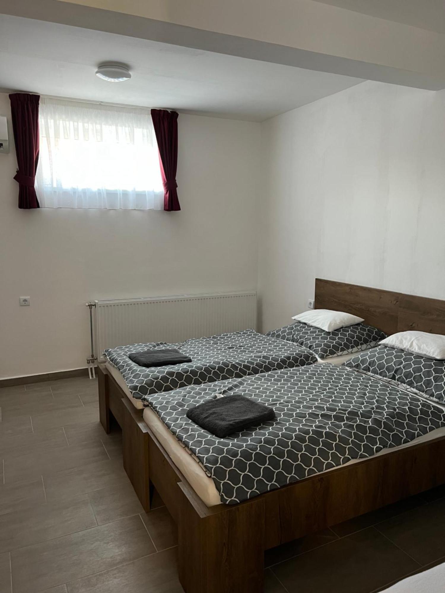 Helga Apartman Makó Εξωτερικό φωτογραφία