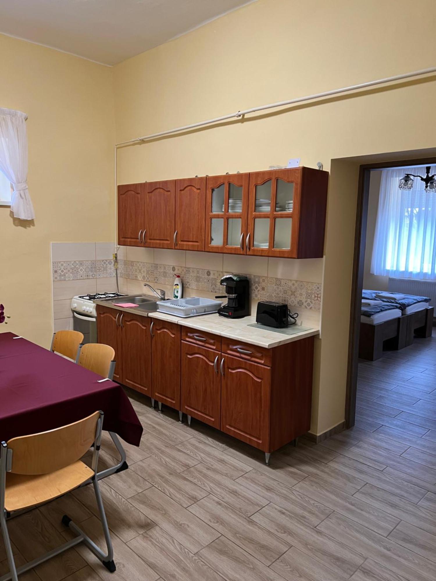 Helga Apartman Makó Εξωτερικό φωτογραφία